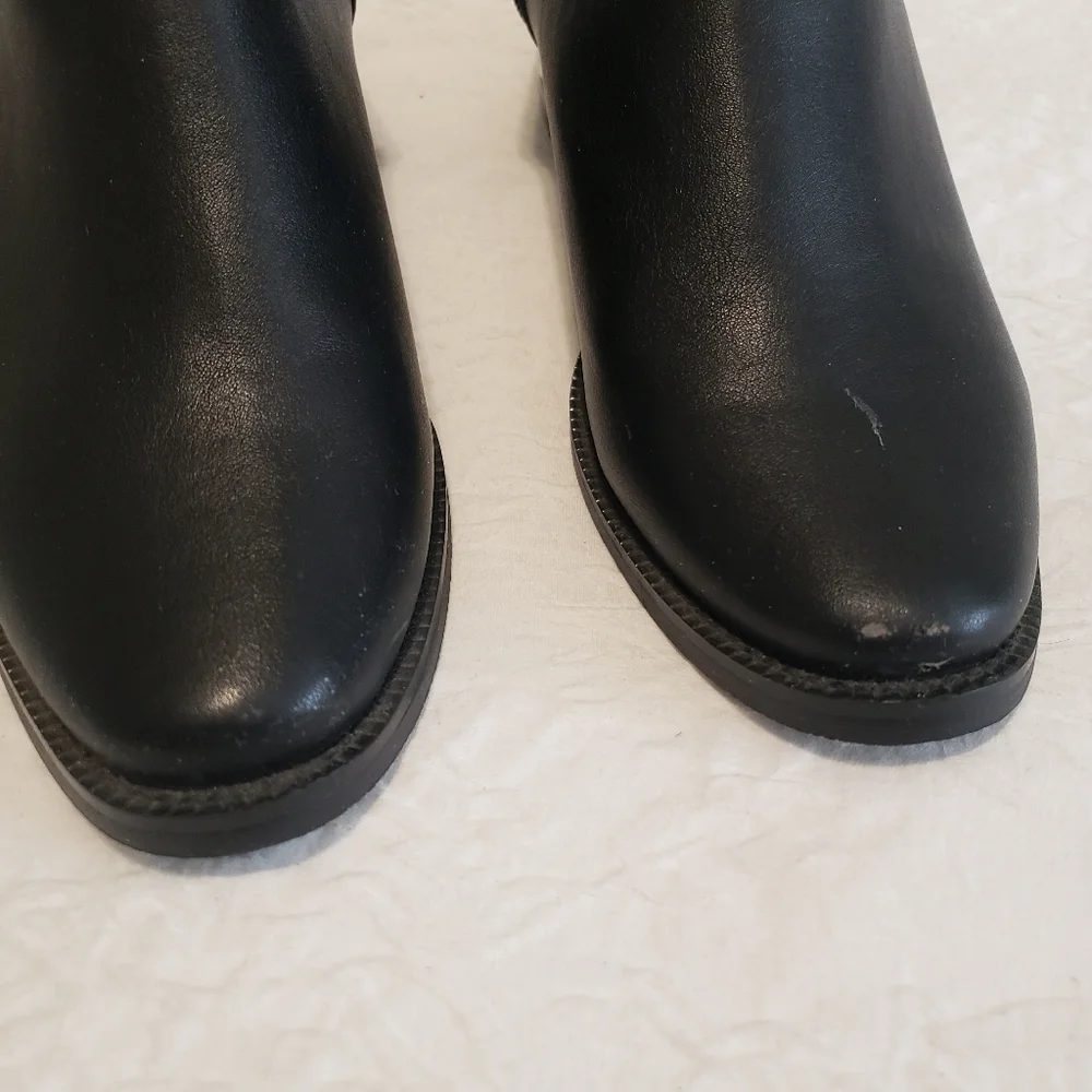 BLACK BOOTIES SIZE 71/2